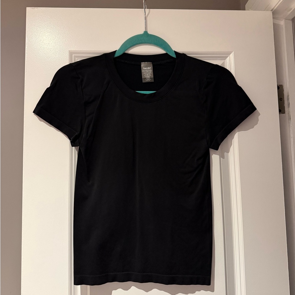 Sunday Best Black Sinch Seamless Top